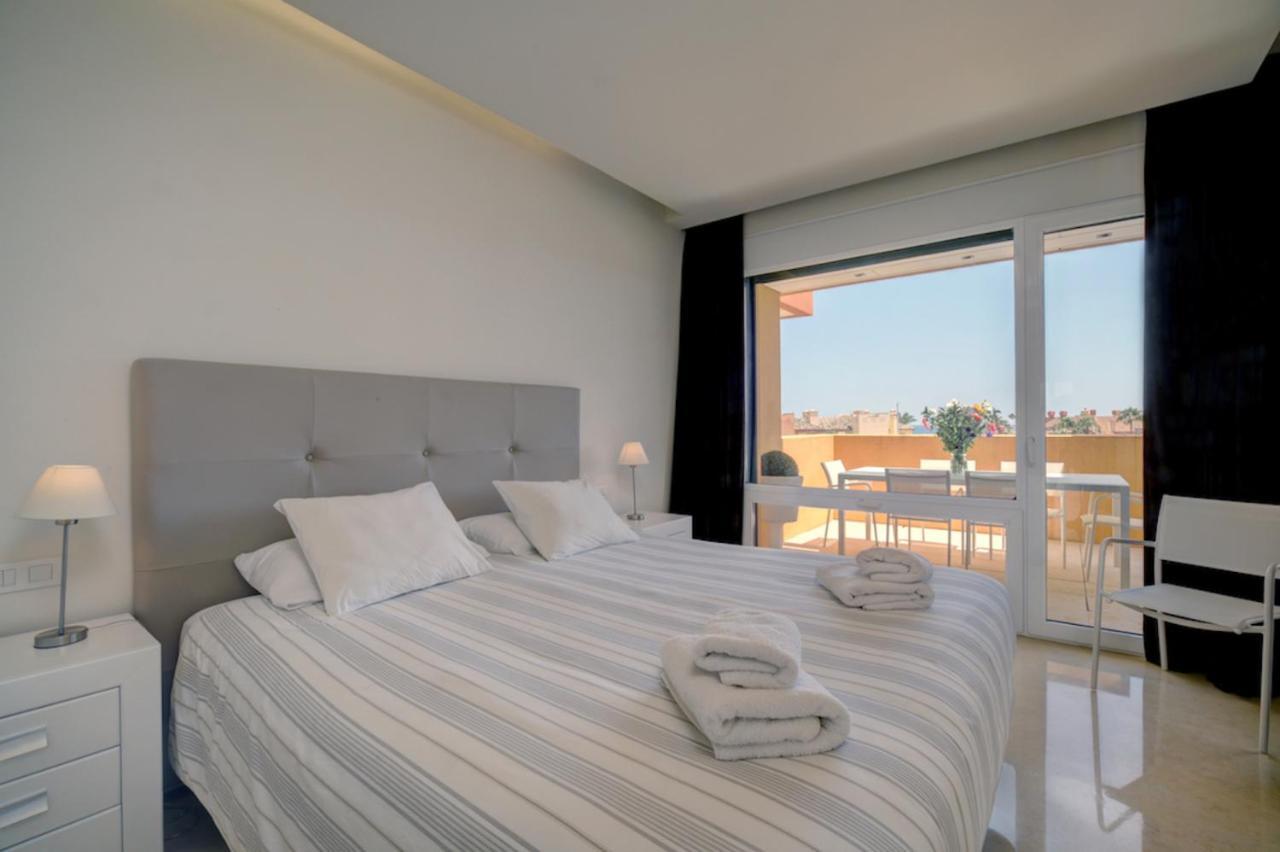 Ribera Del Marlin Apartment Sotogrande Luaran gambar