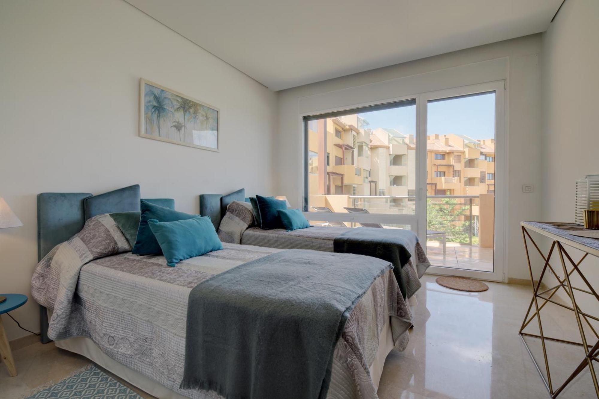 Ribera Del Marlin Apartment Sotogrande Luaran gambar